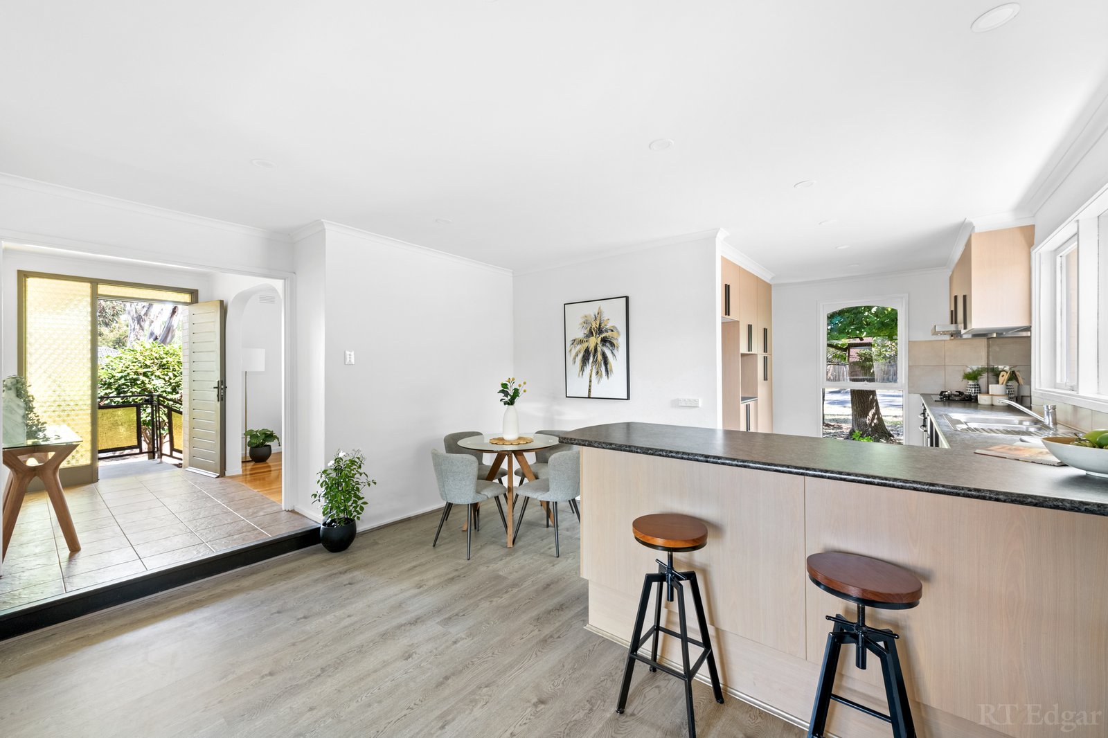 Real Estate and Property in 120 Lawrence Road, Mount Waverley, VIC