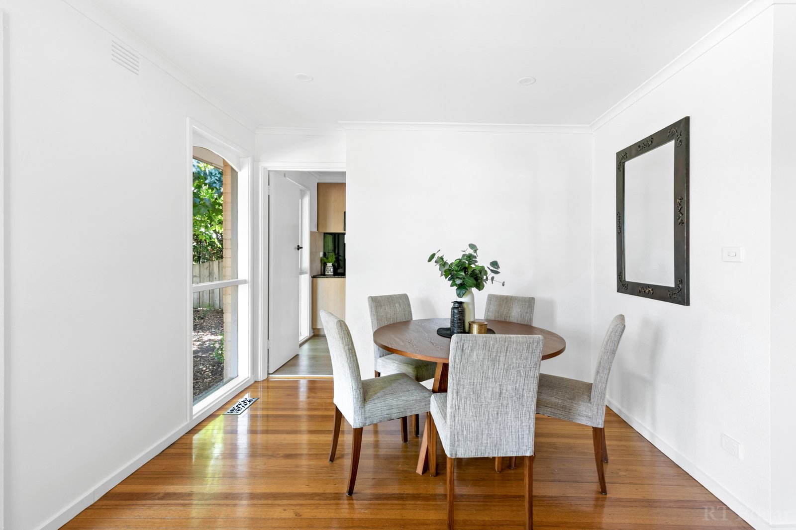 Real Estate and Property in 120 Lawrence Road, Mount Waverley, VIC