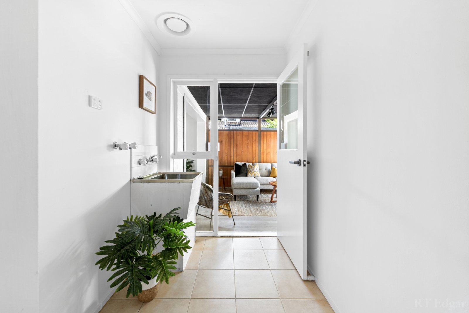 Real Estate and Property in 120 Lawrence Road, Mount Waverley, VIC