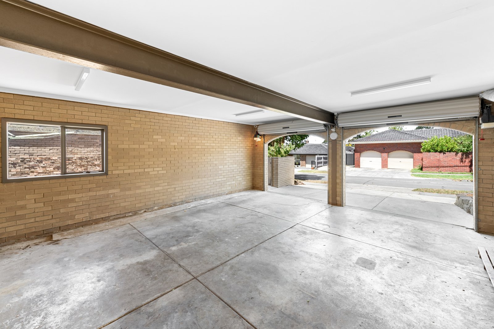 Real Estate and Property in 120 Lawrence Road, Mount Waverley, VIC