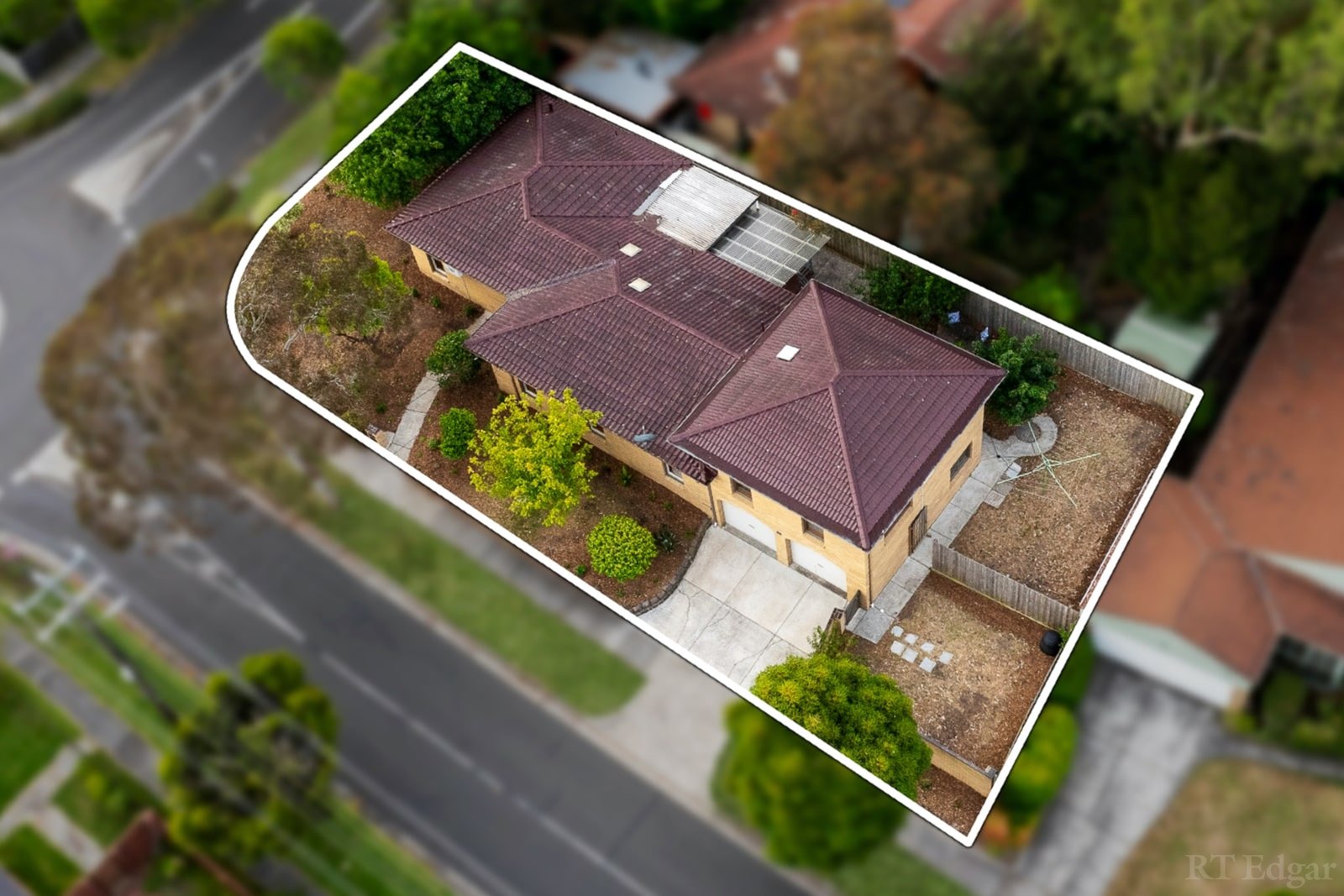 Real Estate and Property in 120 Lawrence Road, Mount Waverley, VIC
