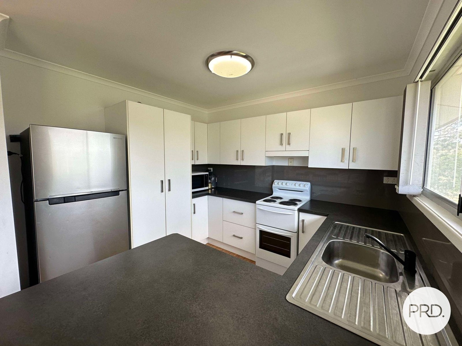 120 Malpas Street BOYNE ISLAND 2