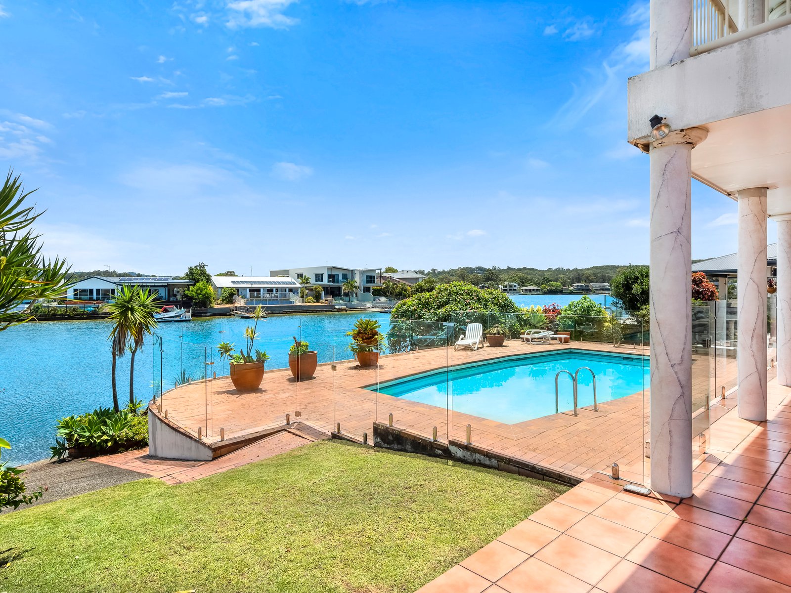 120 Melaleuca Drive PALM BEACH 4