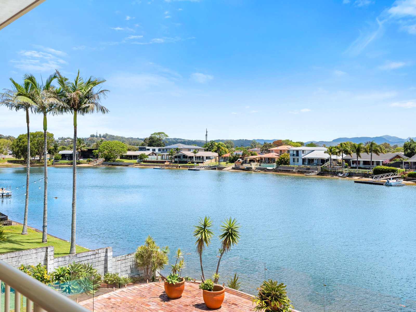 120 Melaleuca Drive PALM BEACH 6