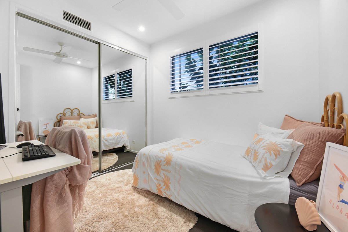 1/20 Nobby Parade Miami 16