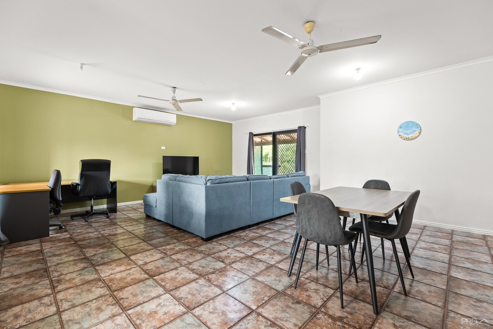 120 Reid Road CABLE BEACH 4