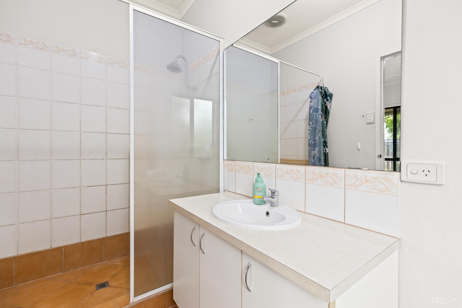 120 Reid Road CABLE BEACH 8