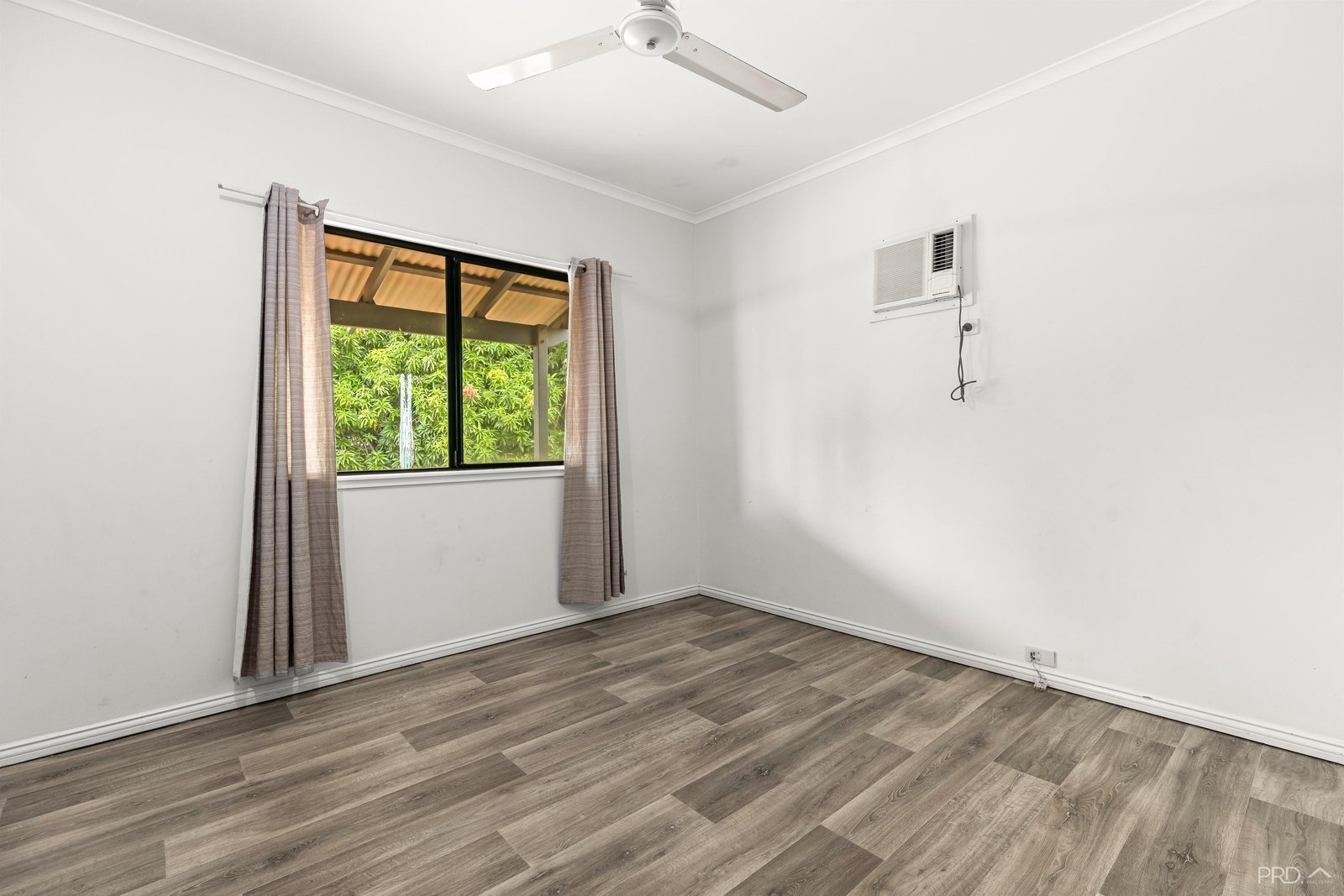 120 Reid Road CABLE BEACH 10