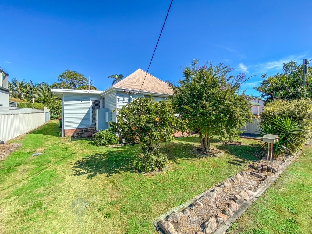 1/20 Rigney Street SHOAL BAY 2