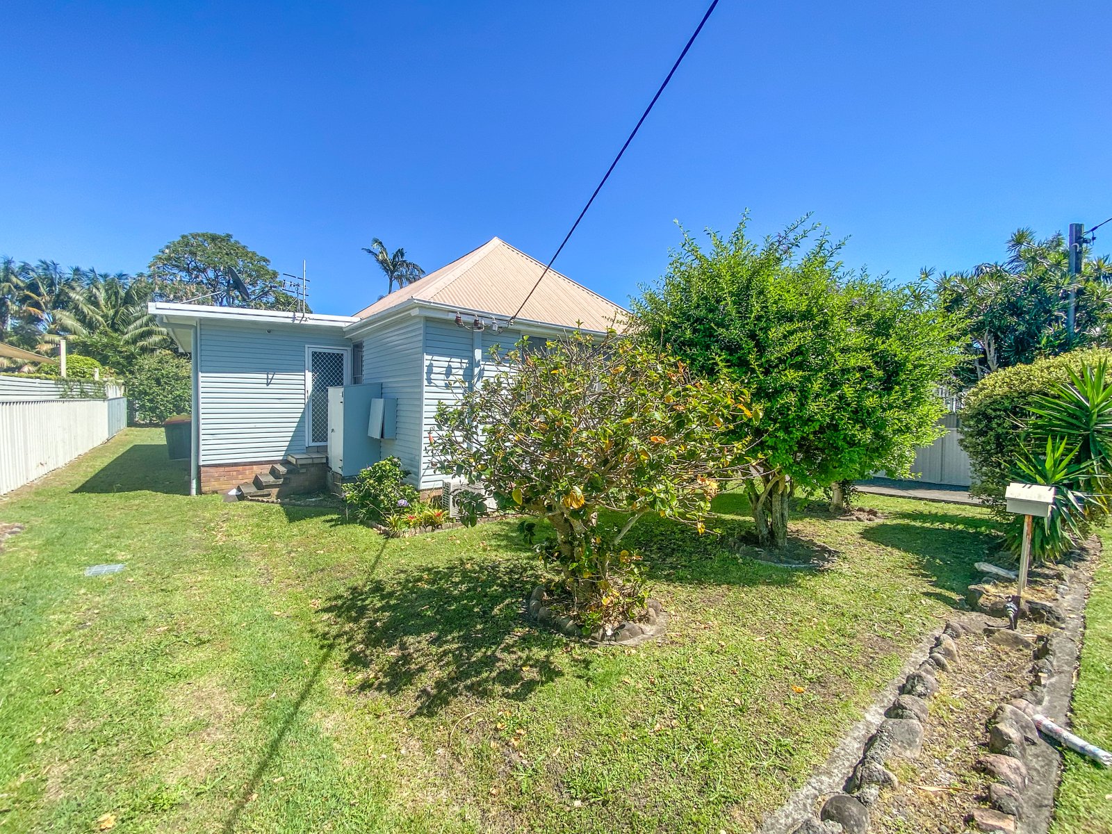 1/20 Rigney Street SHOAL BAY 11