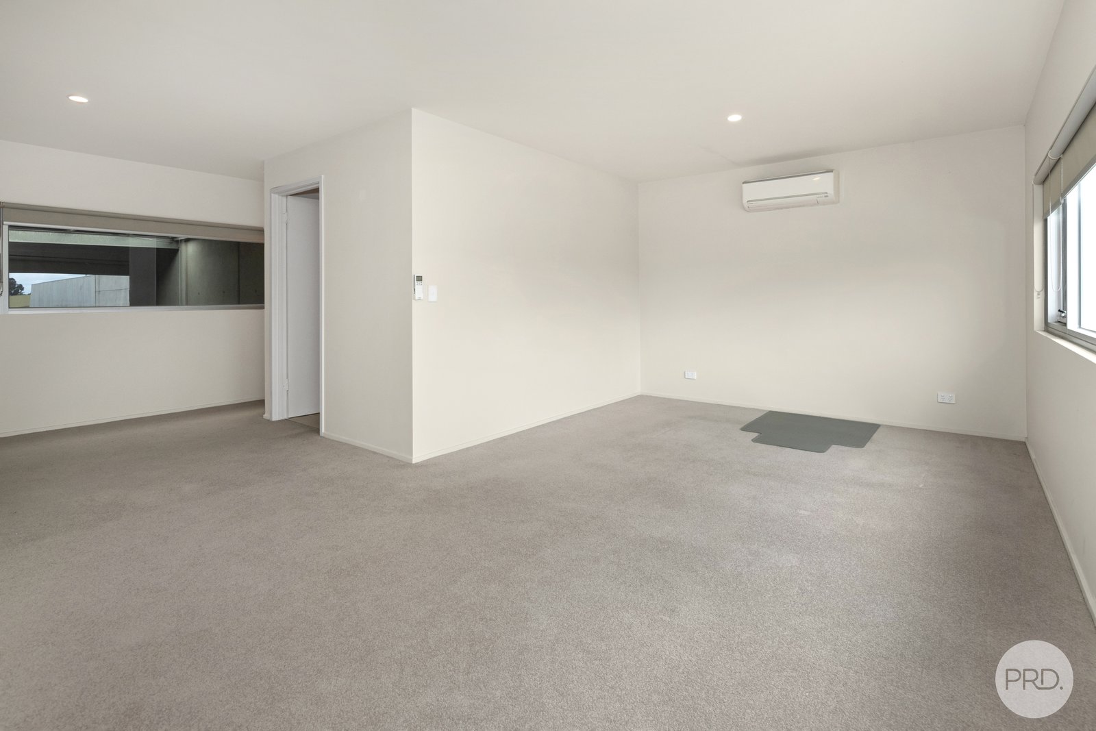 1/20 Selkirk Drive WENDOUREE 4