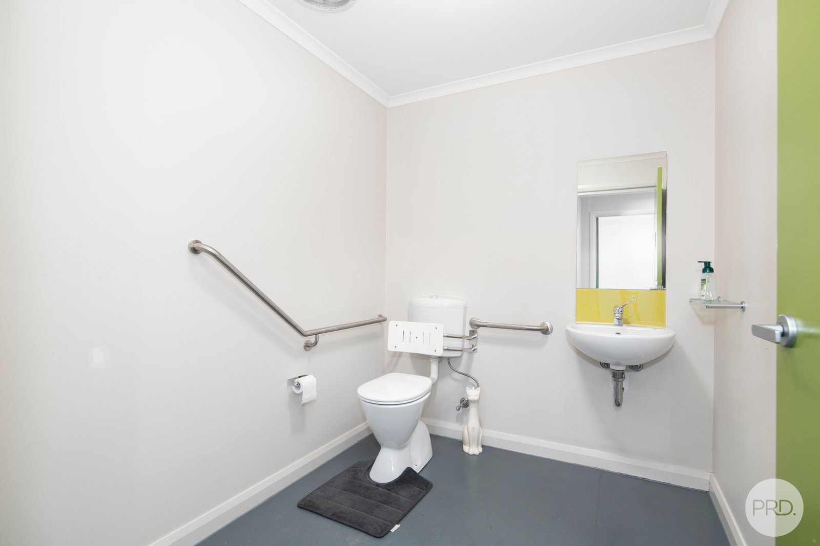 1/20 Selkirk Drive WENDOUREE 12