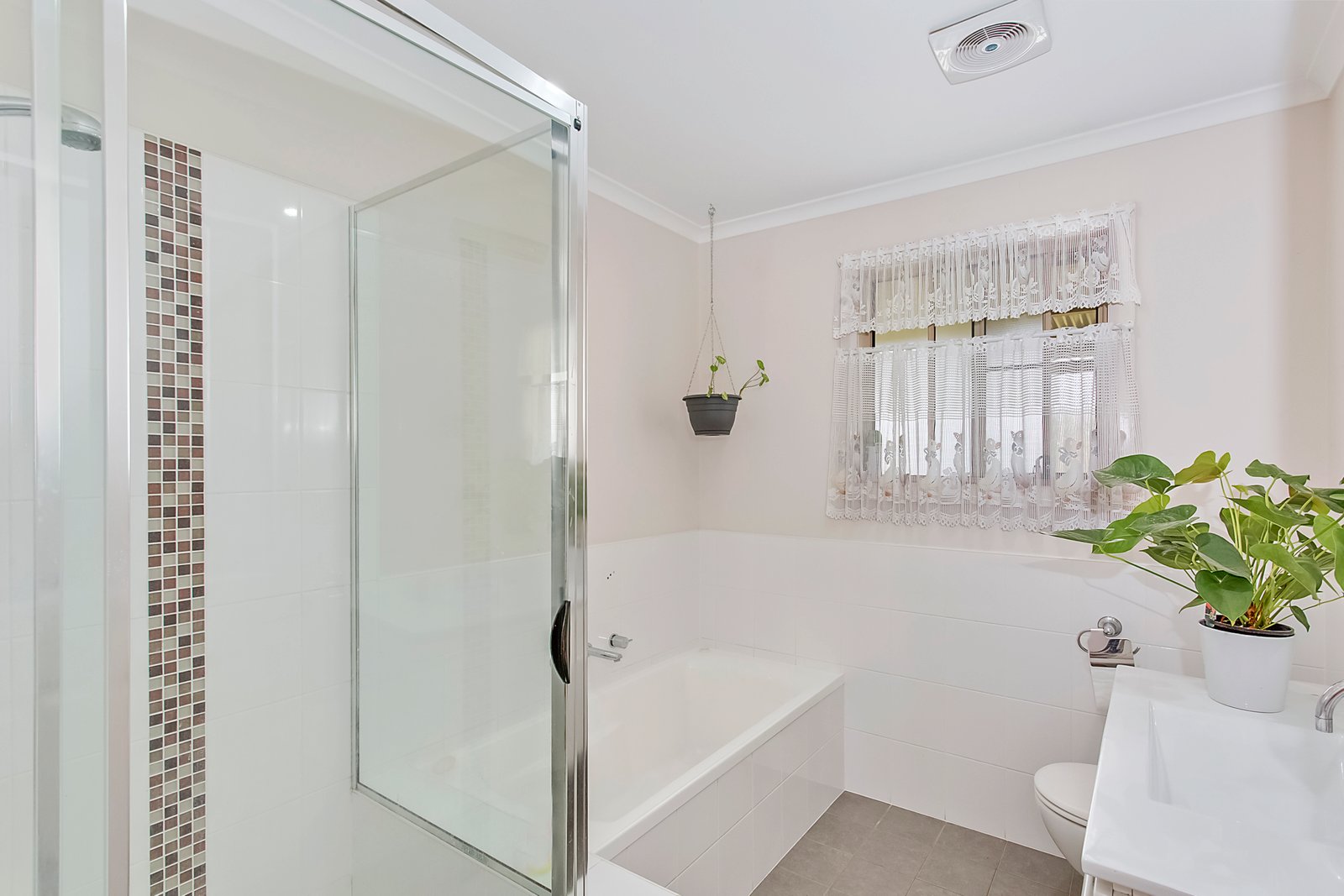 120 Tallowood Lane HANNAM VALE 13