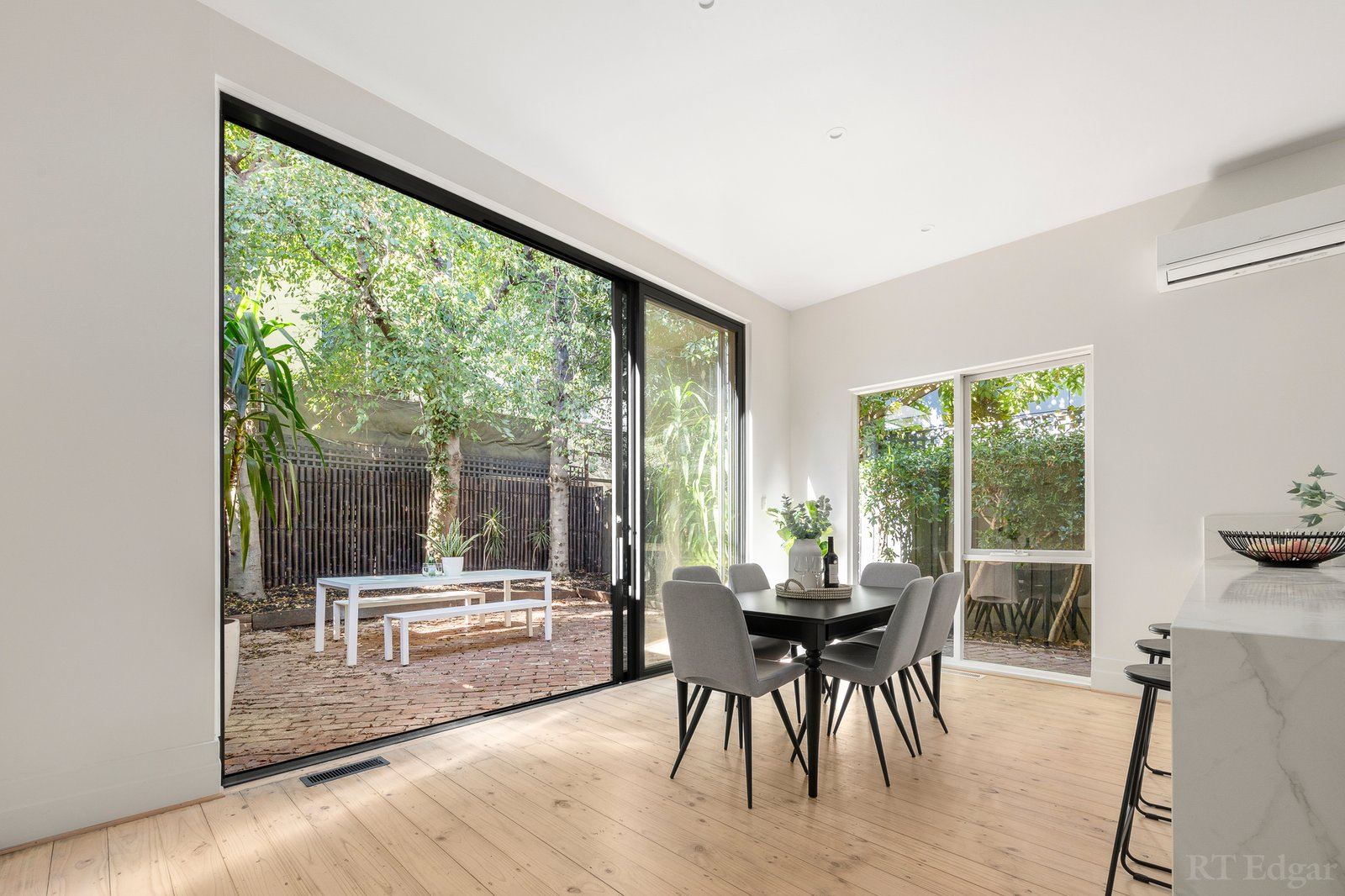 Real Estate and Property in 120 Tennyson Street, Elwood, VIC
