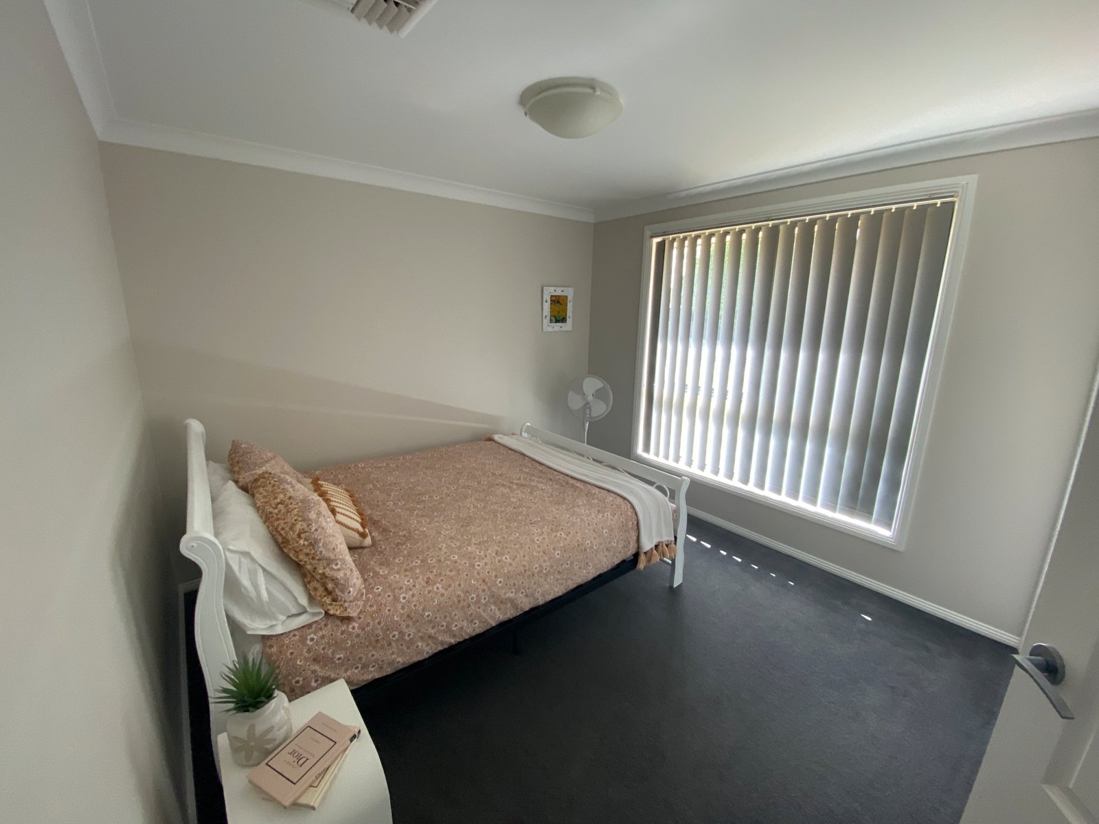 120 Verdelho Drive TAMWORTH 10