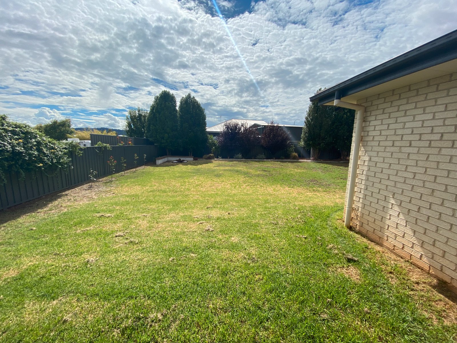 120 Verdelho Drive TAMWORTH 18