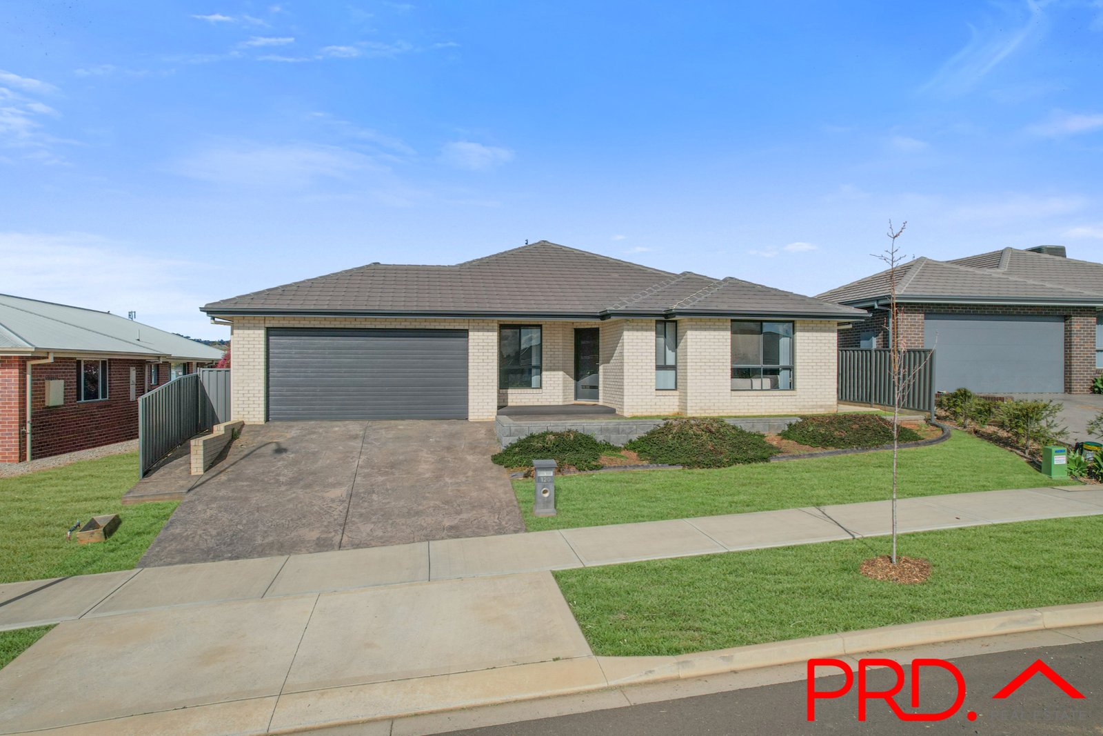 120 Verdelho Drive TAMWORTH 1