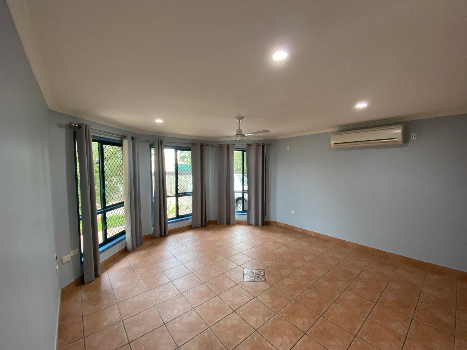 1/20 Witney Street TELINA 2