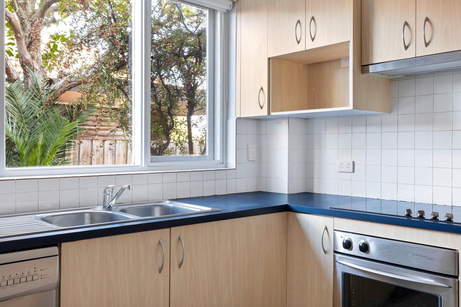 Real Estate and Property in 1/200 Booran Road, Ormond, VIC