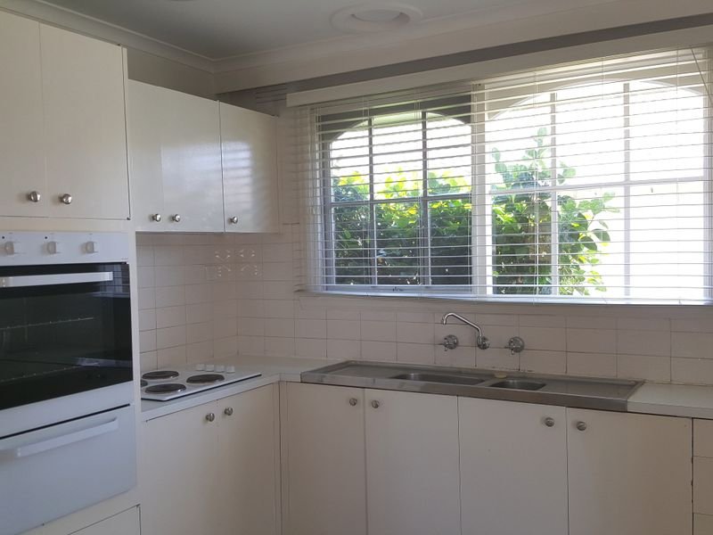 Gallery: 1/201 Beach Road