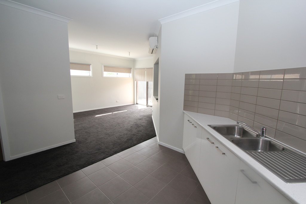 1/201 Humffray Street South BALLARAT CENTRAL 3