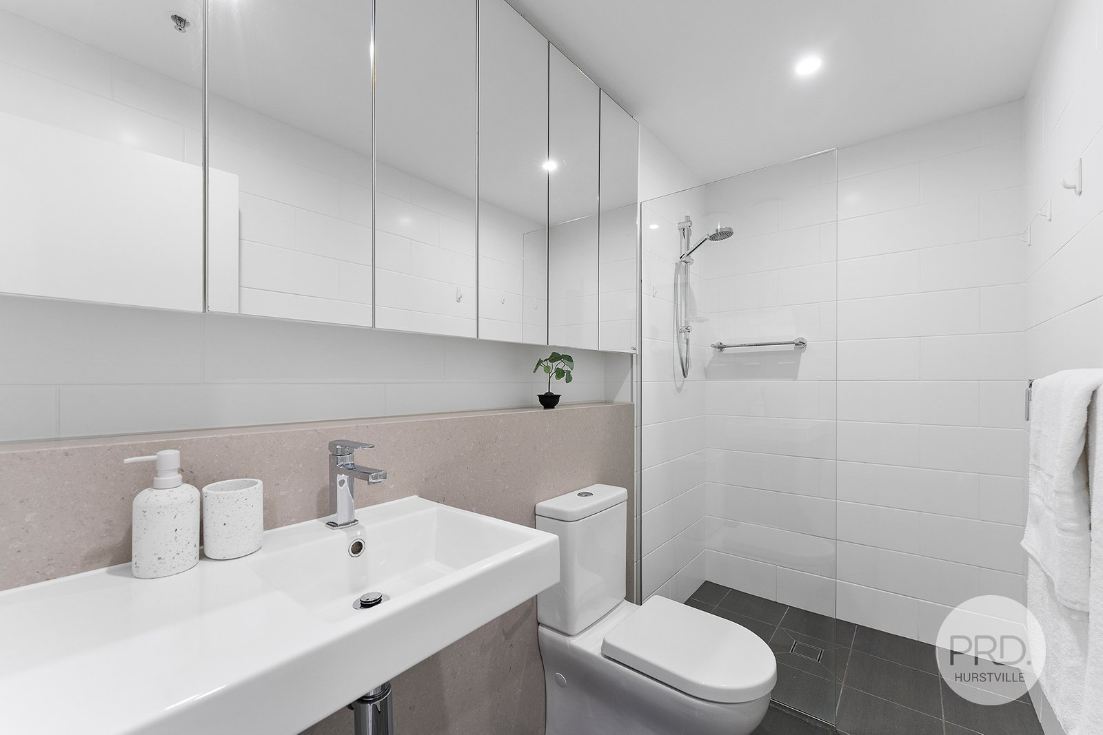 1201/15 Dora Street HURSTVILLE 9