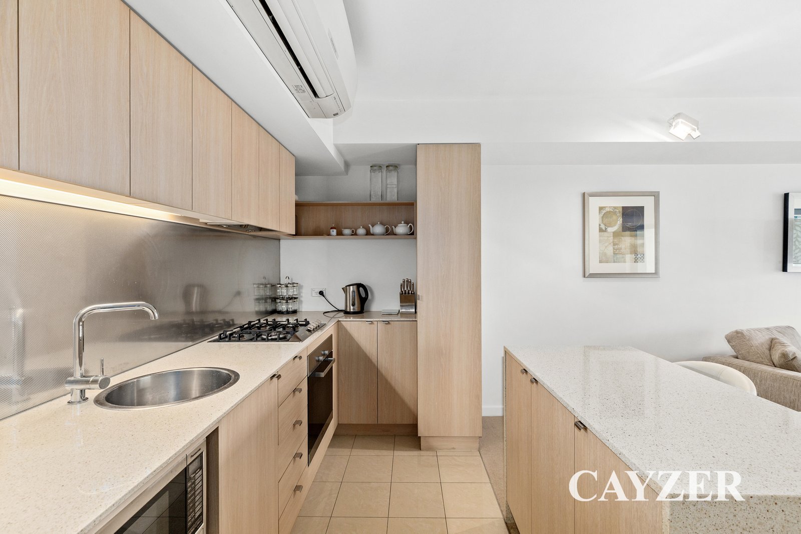 Gallery: 1201/2-14 Albert Road