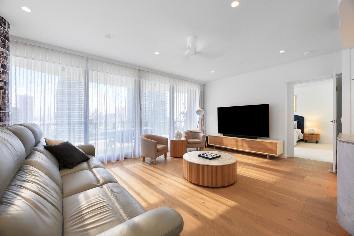1201/33 Surf Parade Broadbeach 11