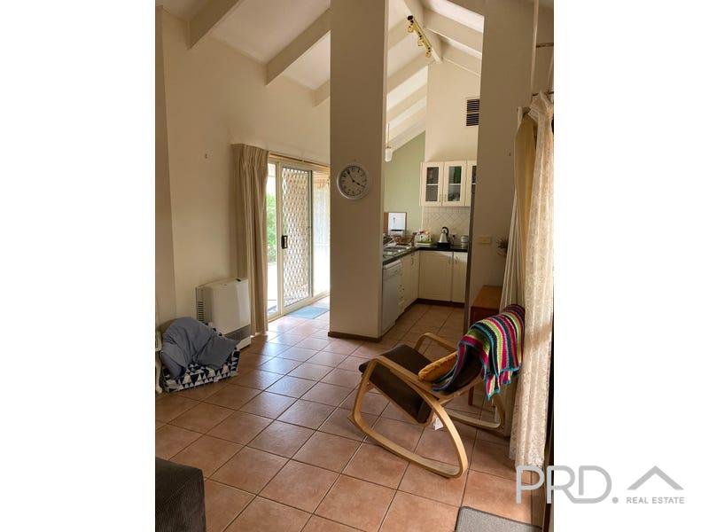 1/202 Eighth Street MILDURA 5