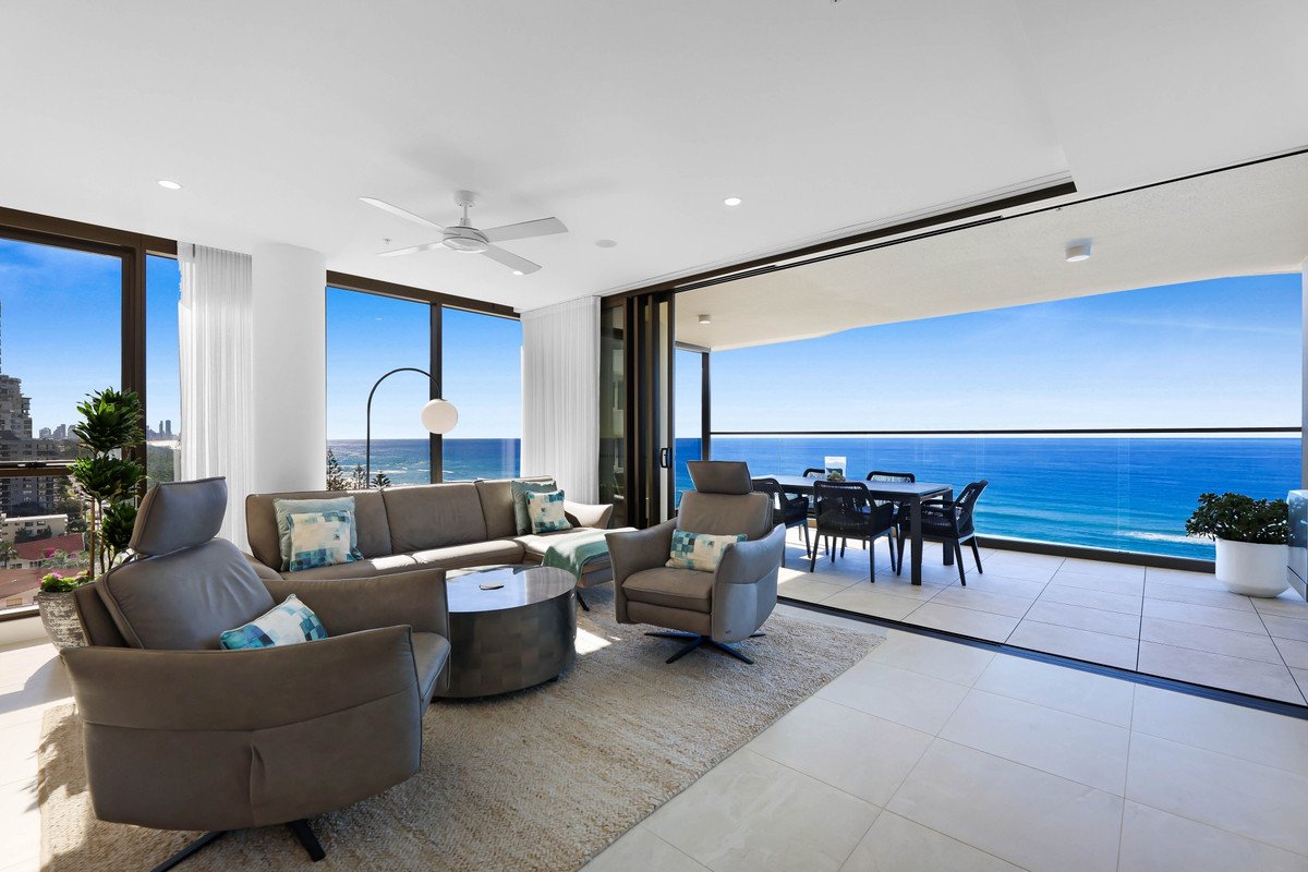 1202/112 The Esplanade Burleigh Heads 3