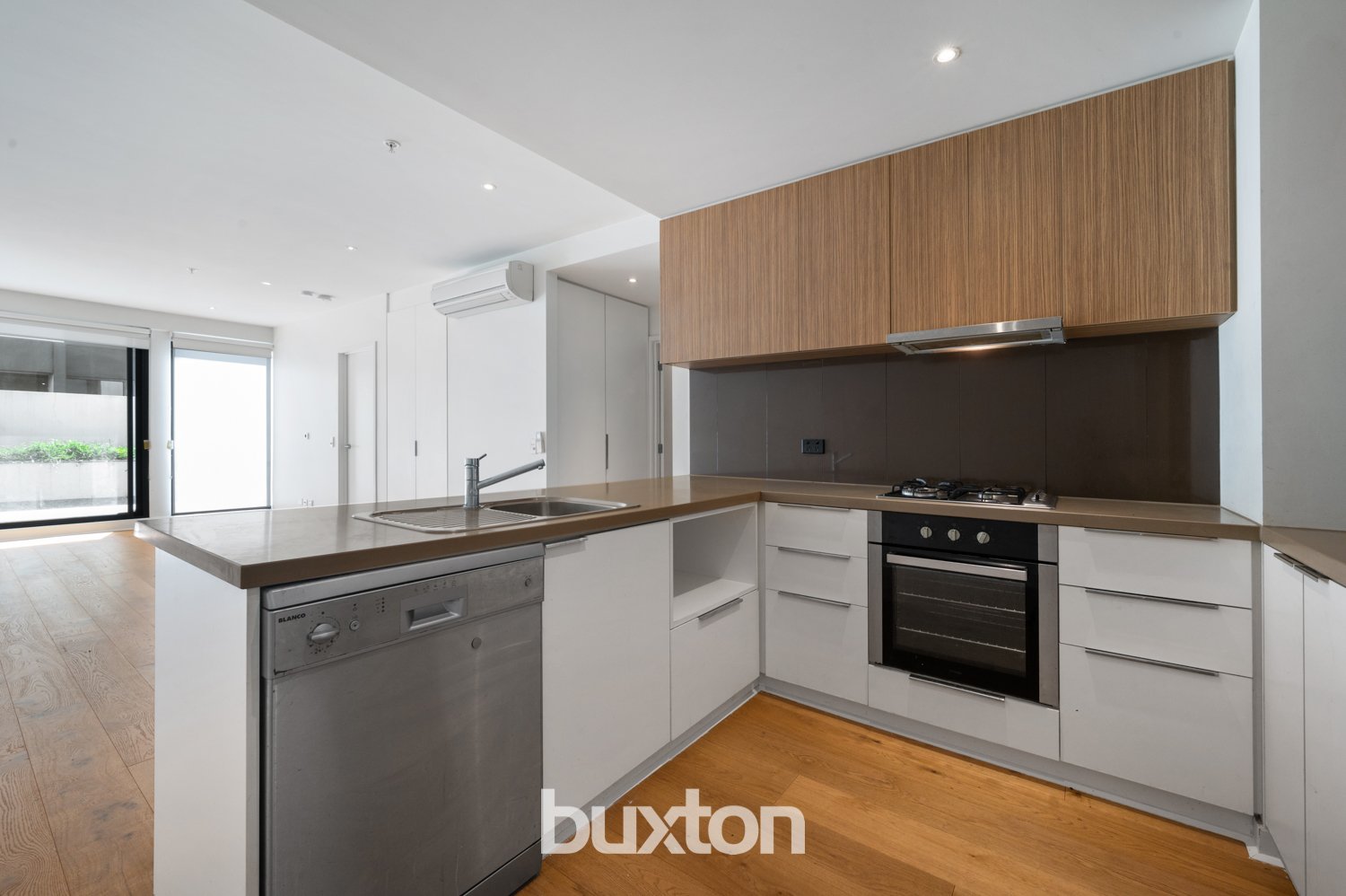 Gallery: 120/232-242 Rouse Street