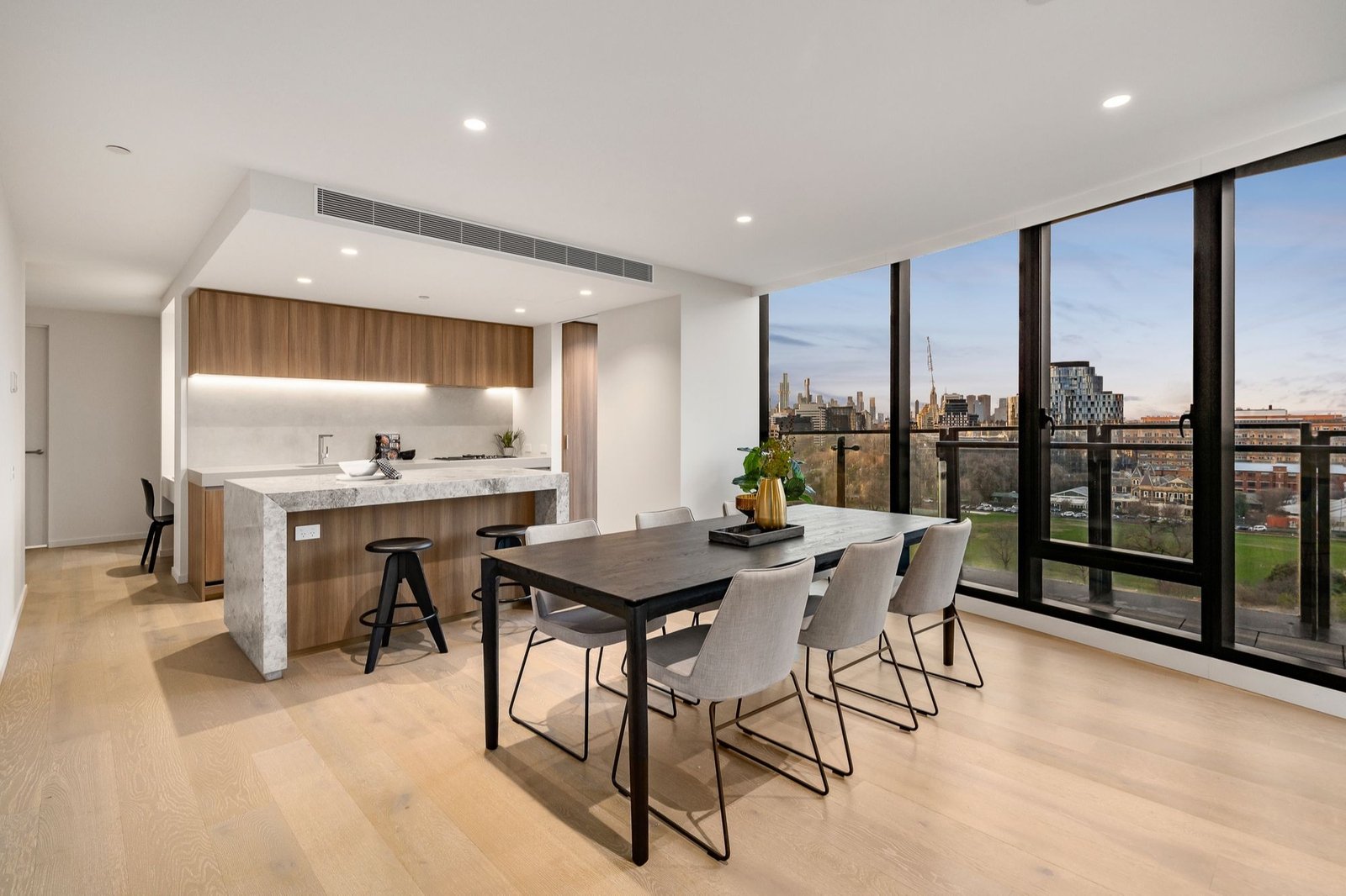 Gallery: 1202/601 St Kilda Road