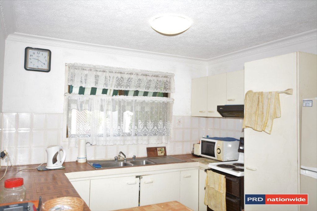 120/3 Township Drive BURLEIGH HEADS 2