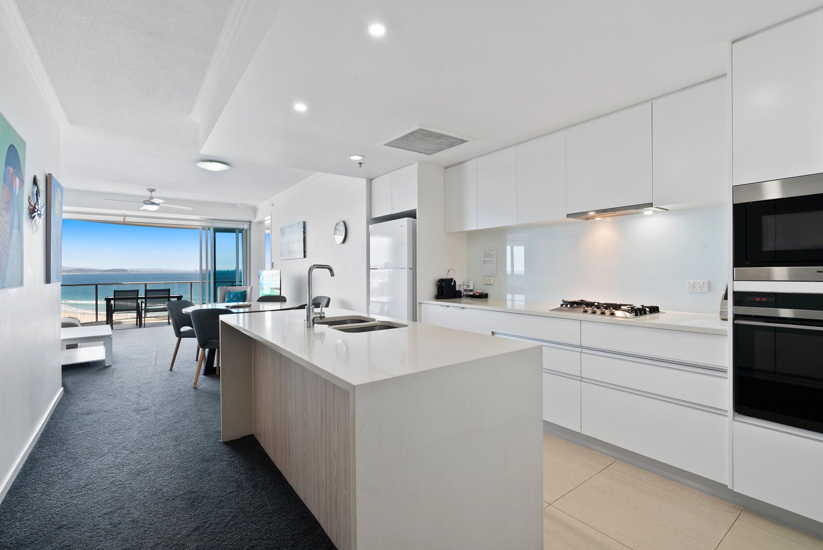 1203/110 Marine Parade COOLANGATTA 2