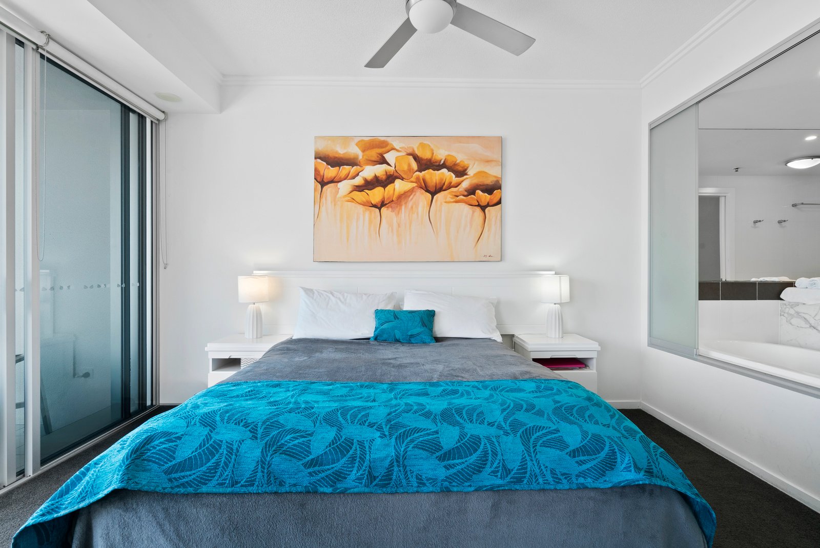 1203/110 Marine Parade COOLANGATTA 8