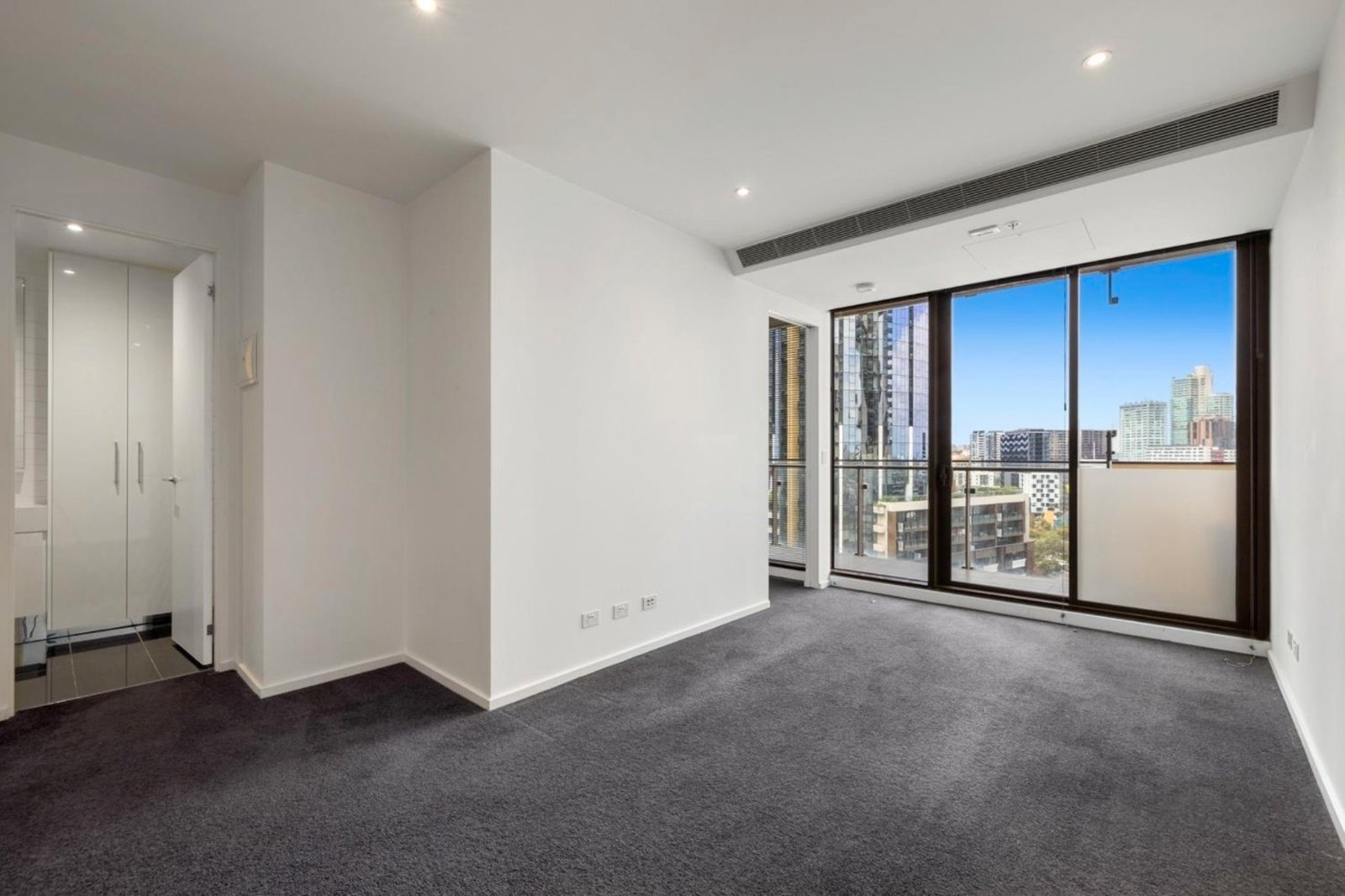 Gallery: 1203/118 Kavanagh Street