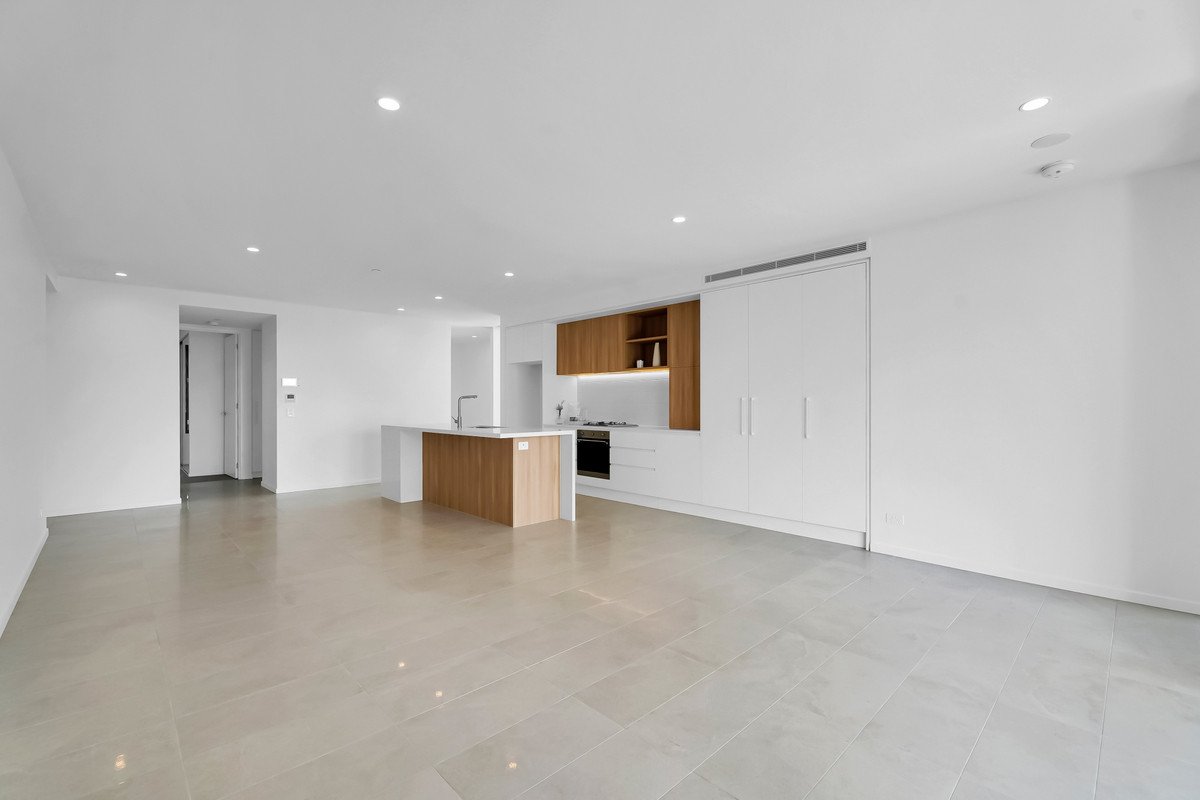 1203/6 Second Avenue Burleigh Heads 10