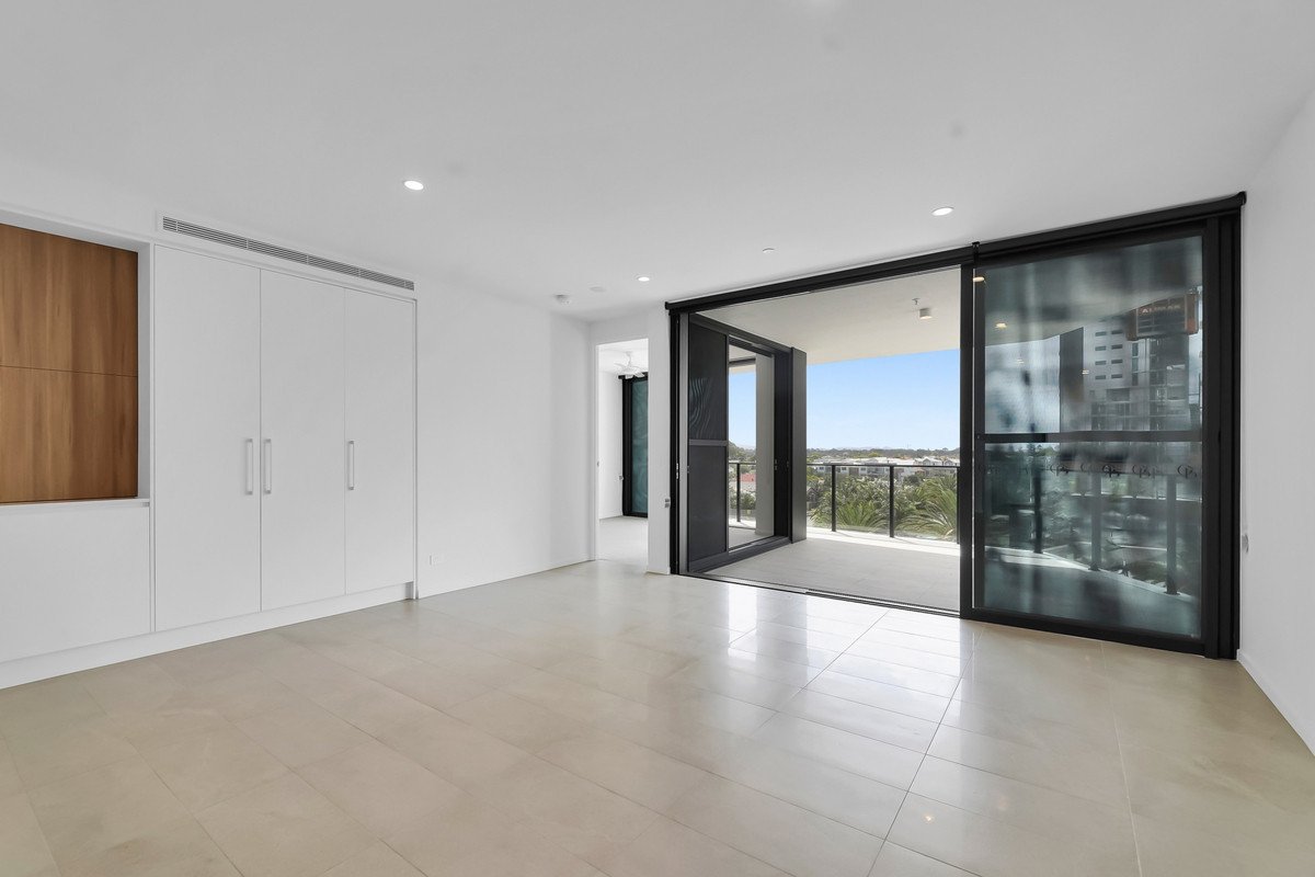 1203/6 Second Avenue Burleigh Heads 9