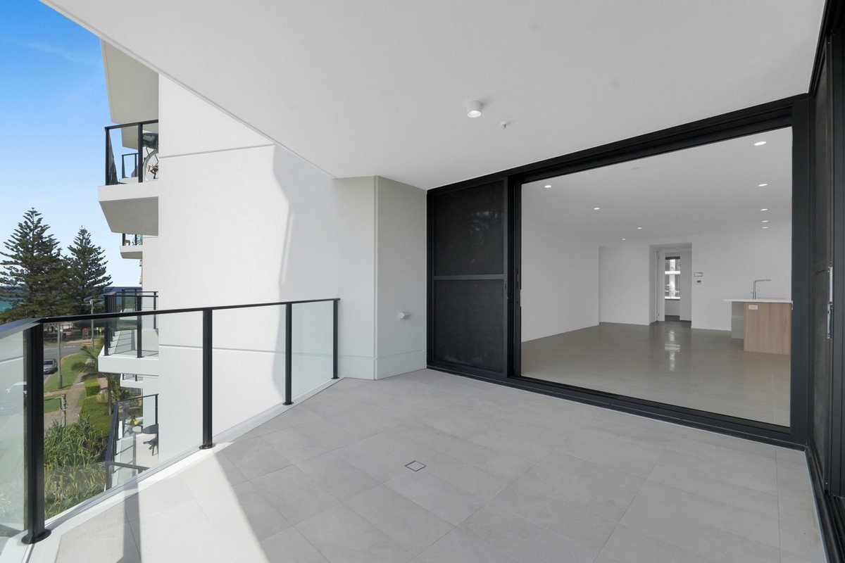 1203/6 Second Avenue Burleigh Heads 22