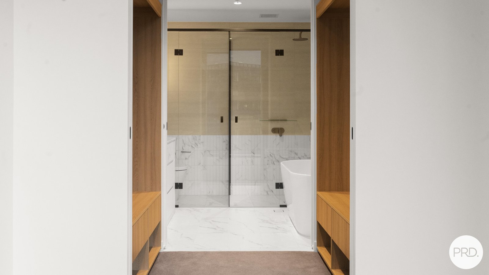 1203/63 La trobe Street MELBOURNE 9