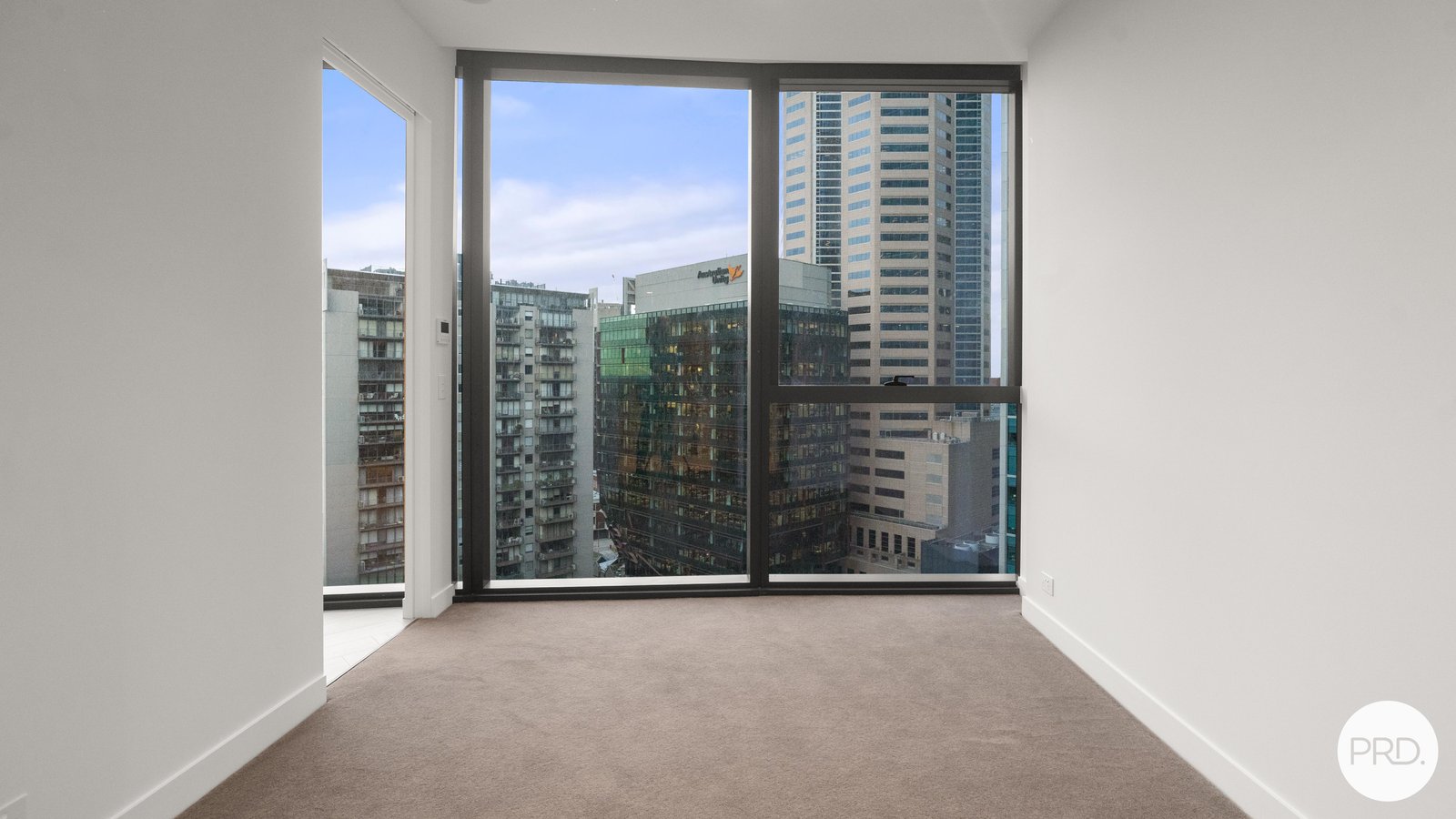 1203/63 La trobe Street MELBOURNE 11