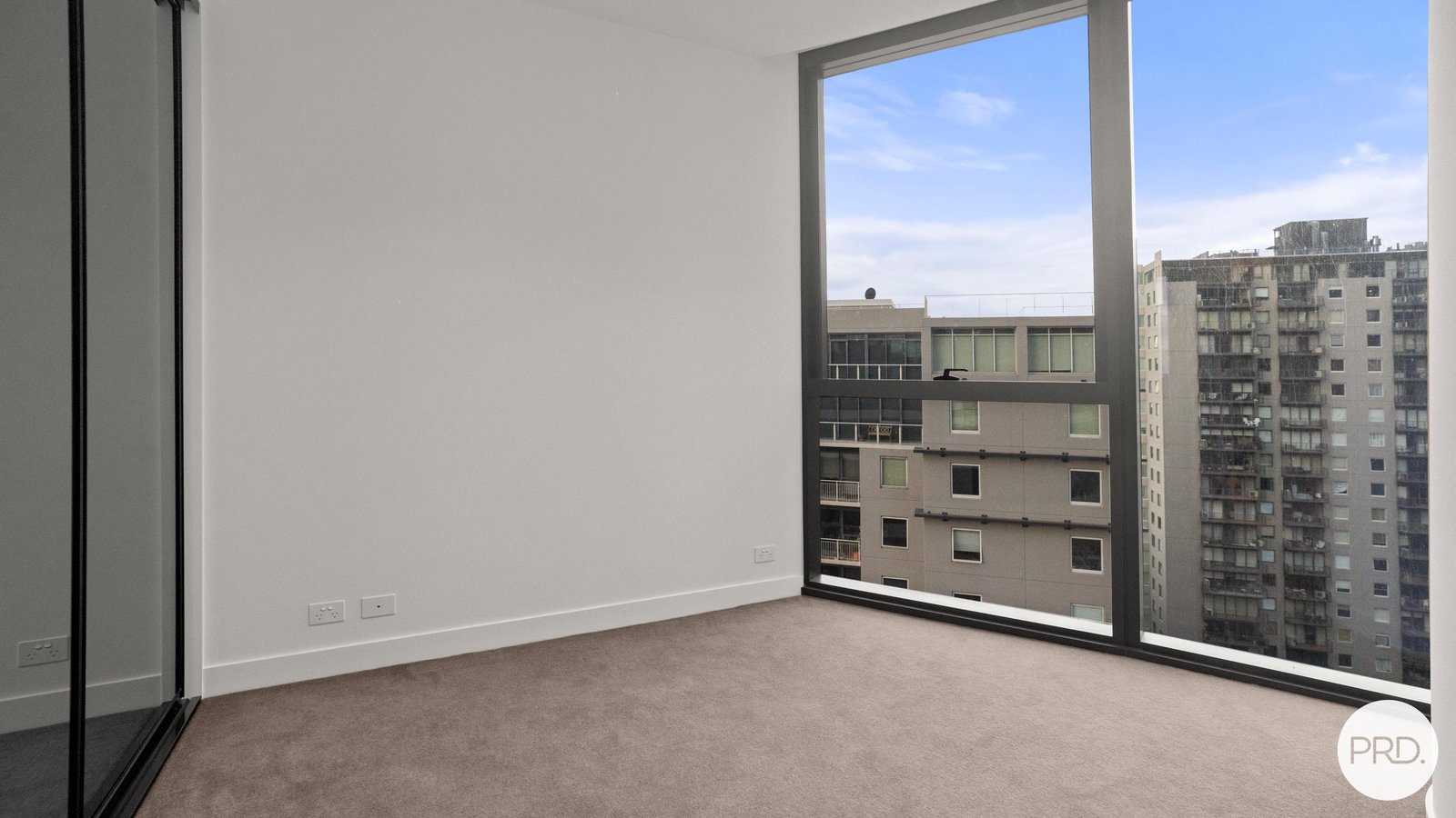 1203/63 La trobe Street MELBOURNE 13