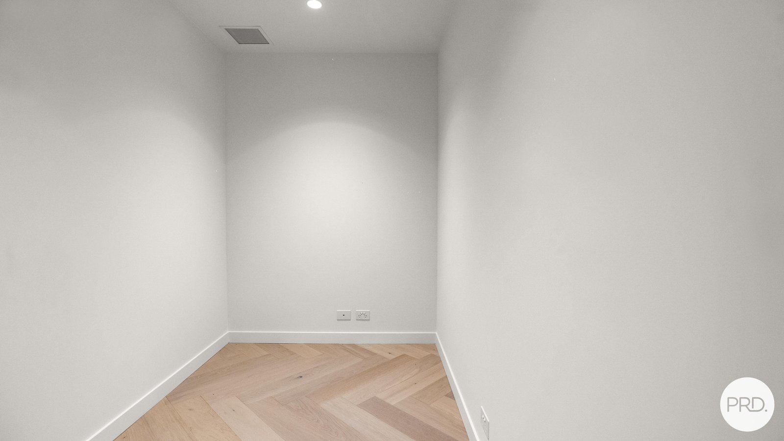 1203/63 La trobe Street MELBOURNE 15