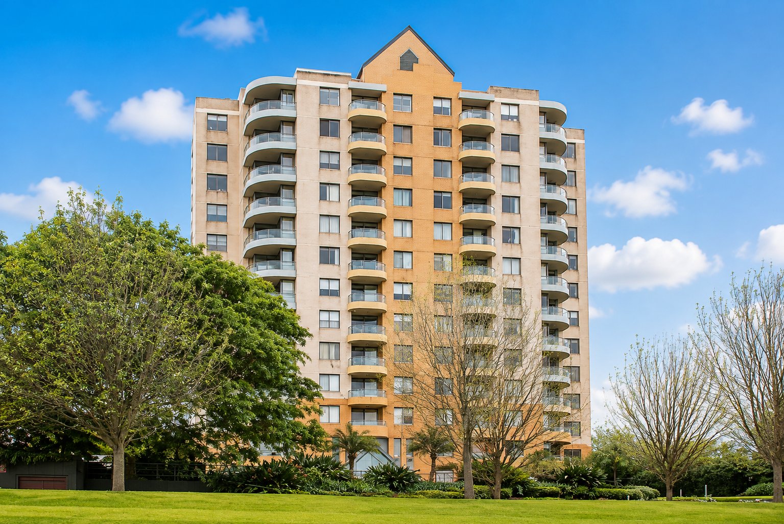 1203/95 Brompton Road KENSINGTON 13