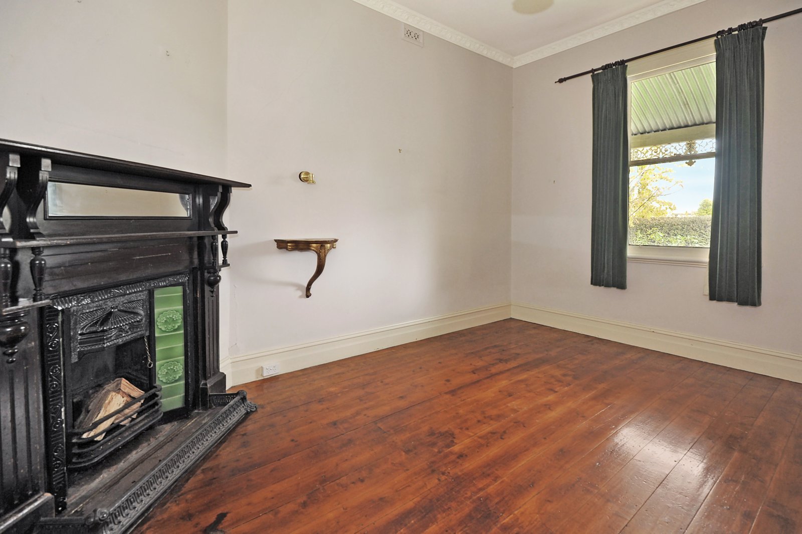 Gallery: 1204 Dana Street