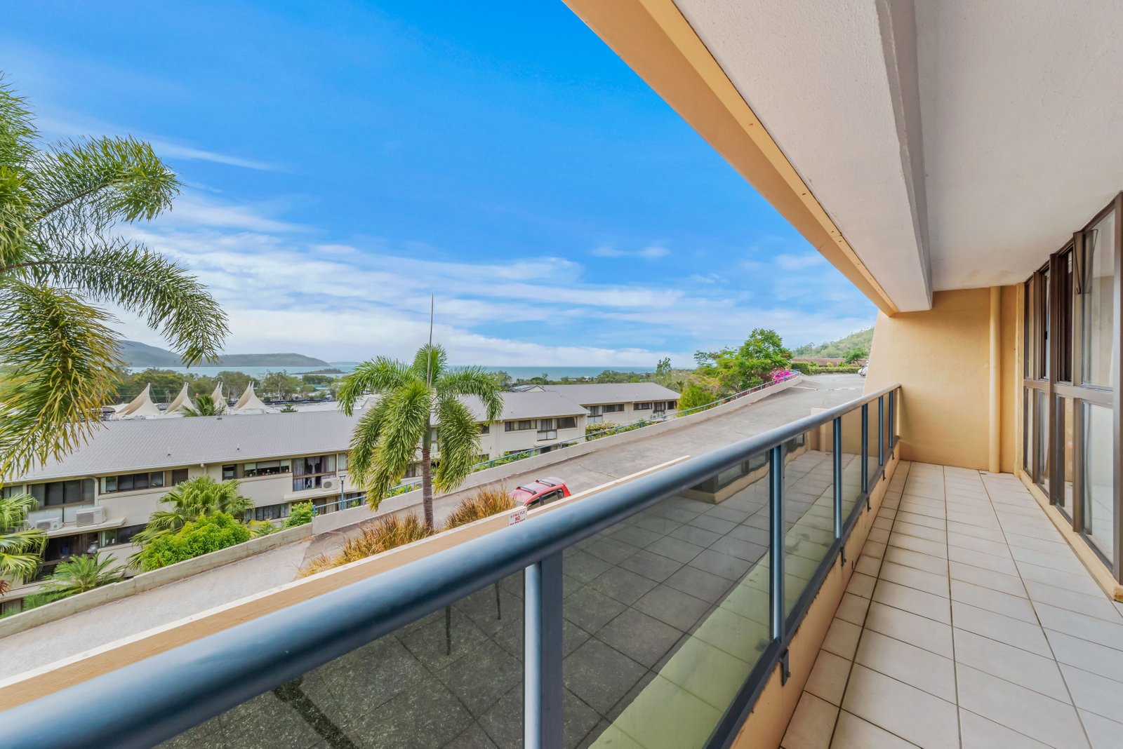 120/4 Eshelby Drive CANNONVALE 4