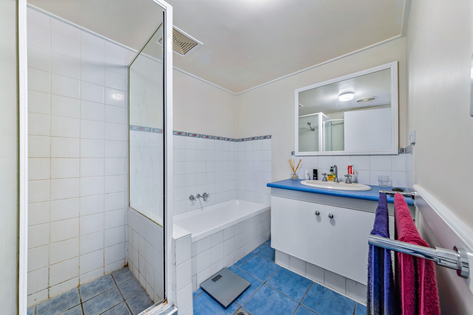 120/4 Eshelby Drive CANNONVALE 8