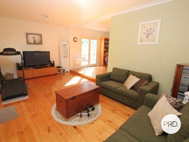 1/204 Stawell Street North BROWN HILL 2