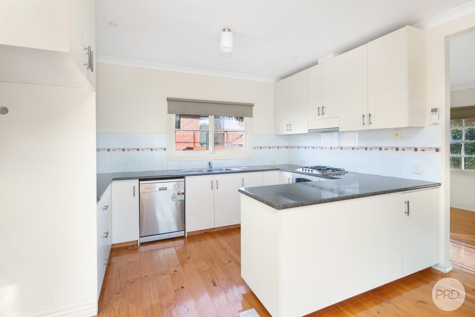 1/204 Stawell Street North BROWN HILL 2