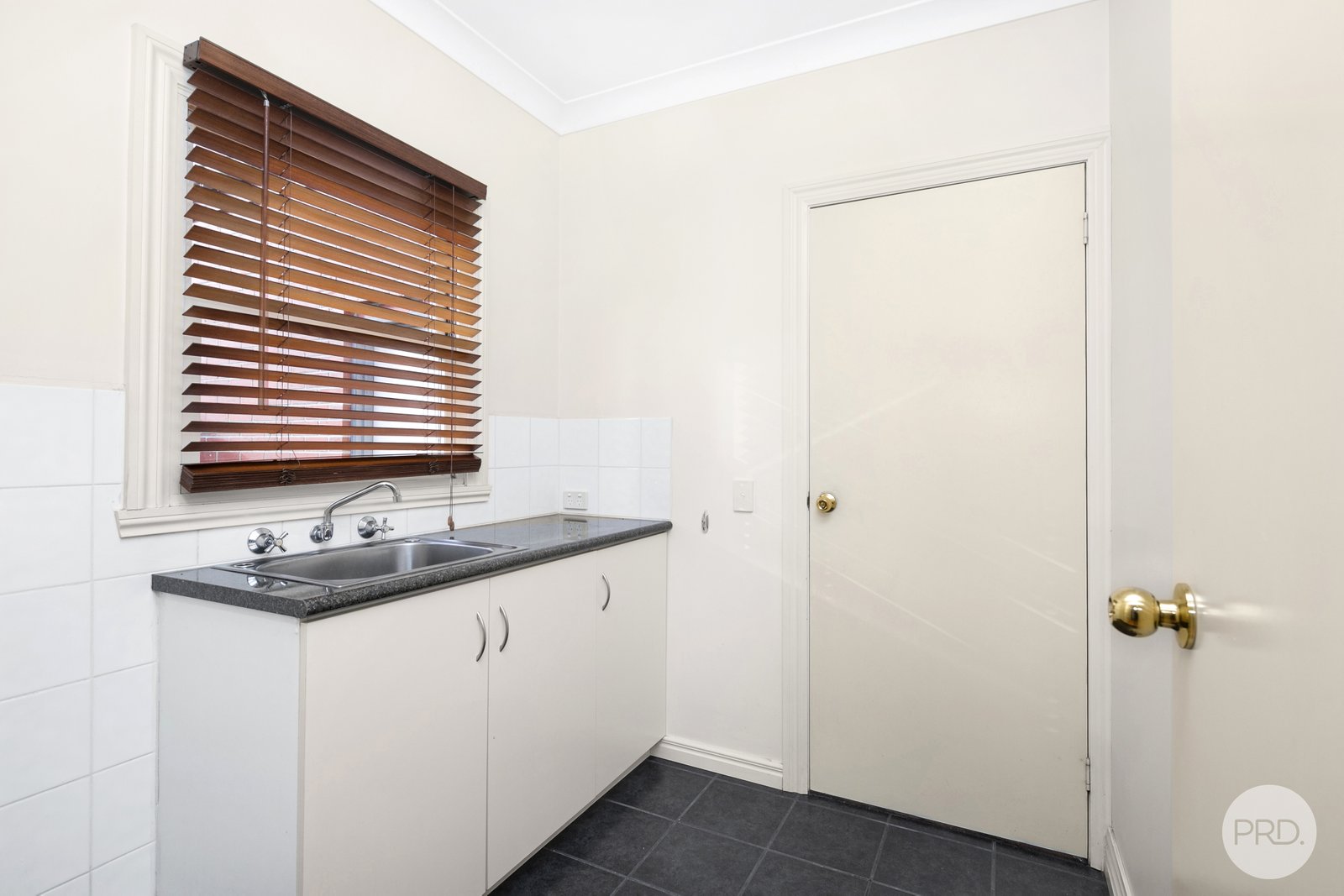 1/204 Stawell Street North BROWN HILL 8